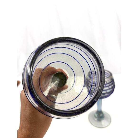 Set 2 Hand Blown Mexican Glass Wine w/ Blue Swirl Bubbles - Picture 10 of 12